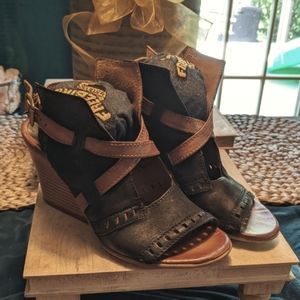 Miz Mooz Kipling Sandal